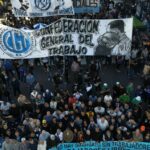 La CGT marcha a Plaza de Mayo contra la reforma laboral