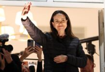 Aparición pública de Machado en Oslo tras un año en la clandestinidad