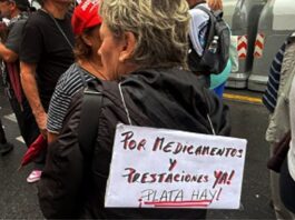 Protesta en PAMI y polémica por dichos de Lugones