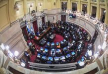 Reforma política: avanza en el Senado entre críticas opositoras