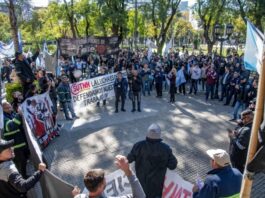 Cierran Cabot y crece la preocupación por los despidos industriales
