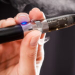 Vuelven los cigarrillos electrónicos: el Gobierno habilitó su venta
