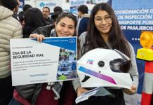 Moreno sumó bicicletas y cascos para reforzar la seguridad vial