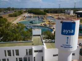 Freno judicial a la privatización de AySA